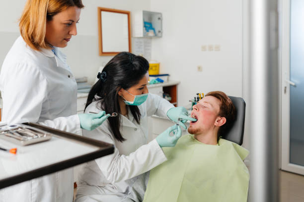 Best Dentist for Tooth Abscess  in Fort Recovery, OH